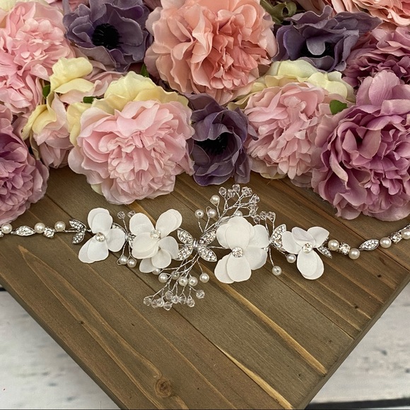 Crystal Pearl Flower Vine Tiara Headdress - Picture 5 of 16